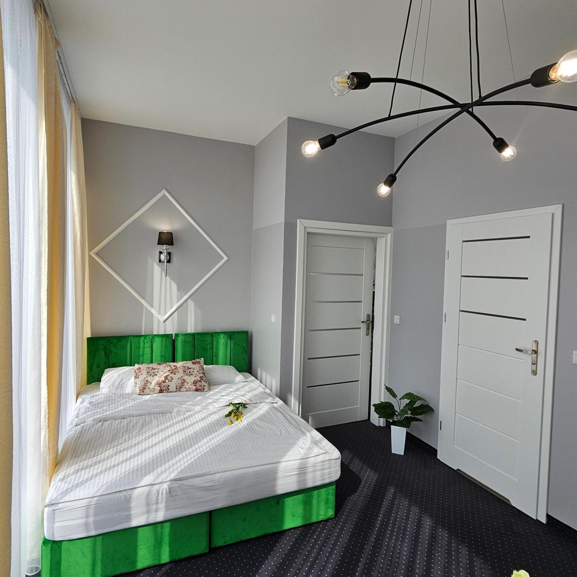 Aquila Hotel Zator Eksteriør bilde